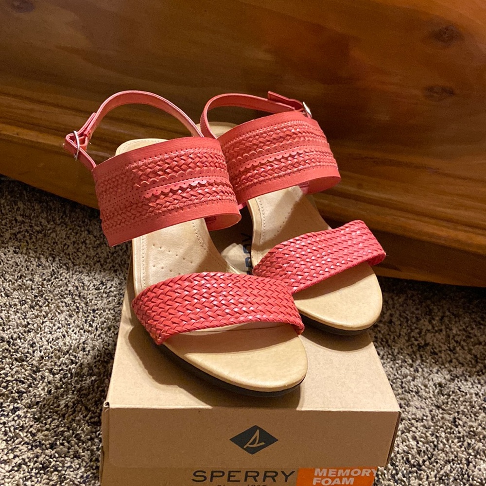 Women’s Coral Croft & Barrow Memory Foam Sandal - image 1